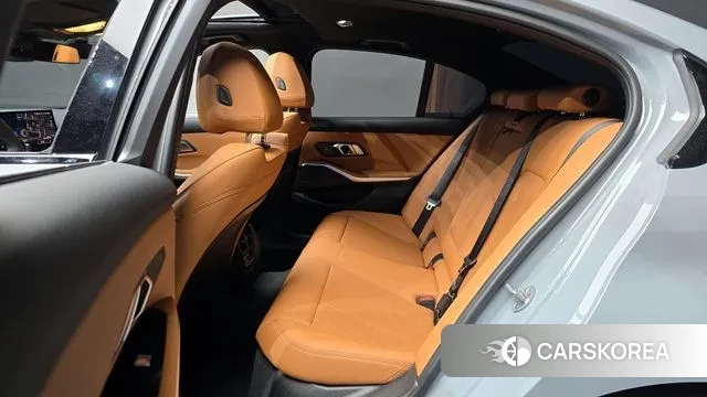 BMW 3 Series (G20) 2025 Серебристо-серый из Кореи, фото 5