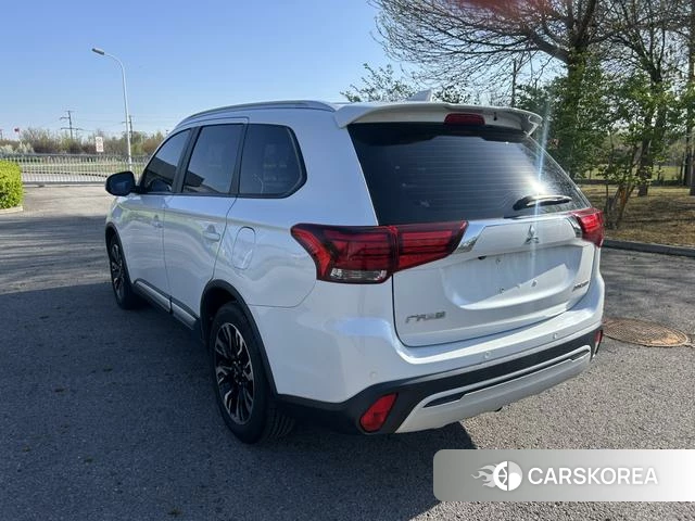 Mitsubishi  Outlander 2019 Белый из Китая, фото 5