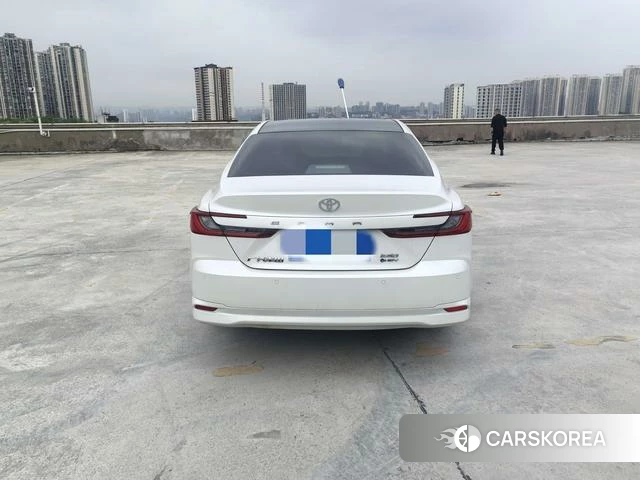 Toyota Camry 2024 Белый из Китая, фото 5