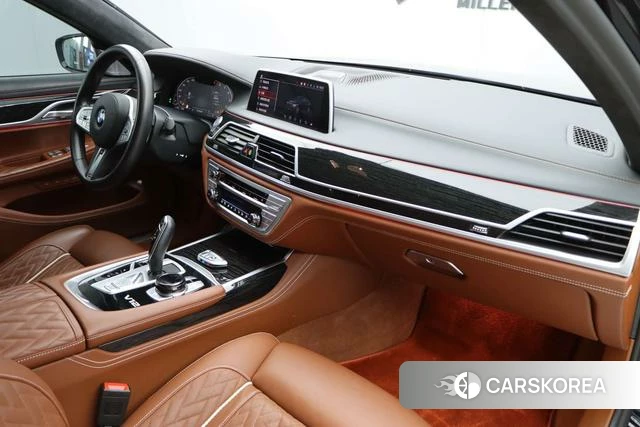 BMW 7 series 2020 Черный из Китая, фото 5