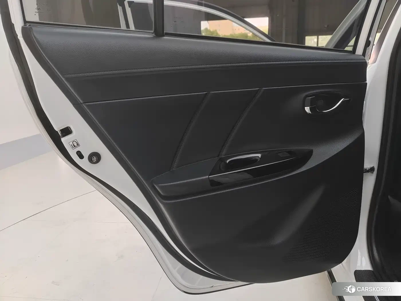 Toyota YARIS L Zhixuan 2022 Белый из Китая, фото 5