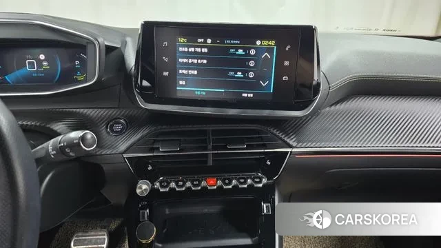 Peugeot e-2008 second generation 2021 Красный из Кореи, фото 5