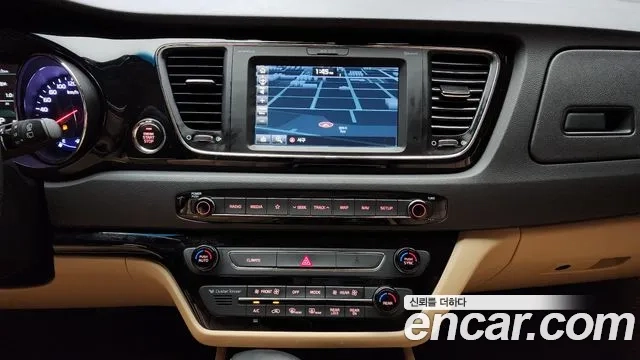 Kia The New Carnival 2020 Белый из Кореи, фото 5