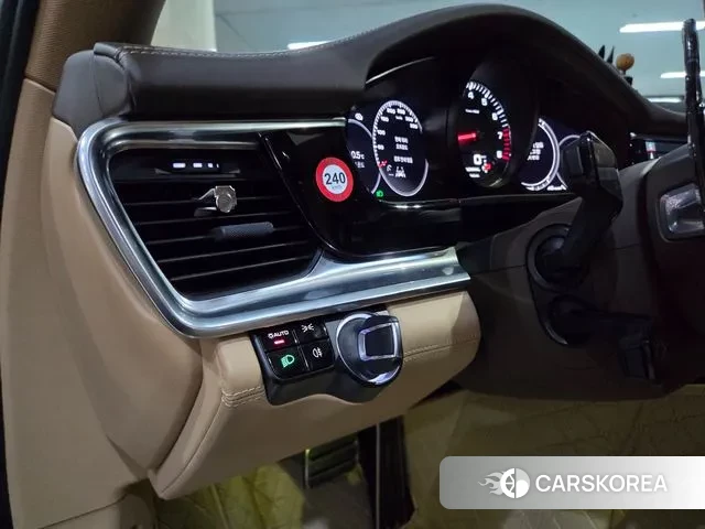 Porsche Panamera (971) 2018 Серый из Кореи, фото 5