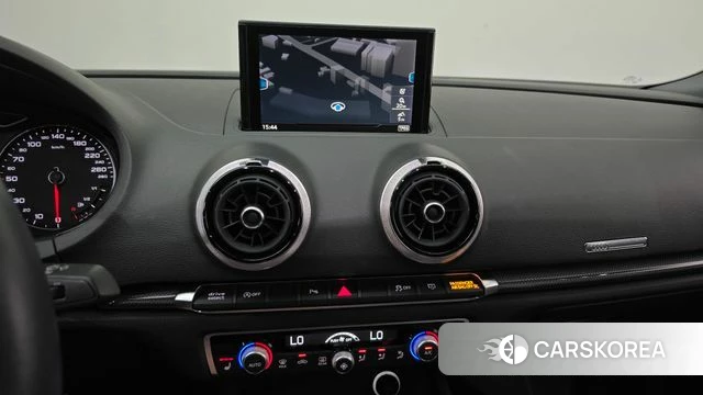 Audi New A3 2020 Белый из Кореи, фото 5