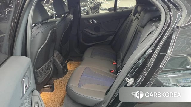 BMW 1 Series (F40) 2023 Черный из Кореи, фото 5