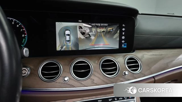 Mercedes-Benz E-Class W213 2020 Серый из Кореи, фото 5