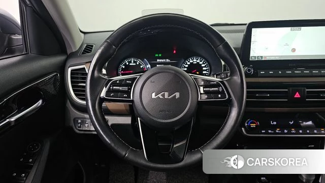 Kia Seltos 2022 Серый из Кореи, фото 5