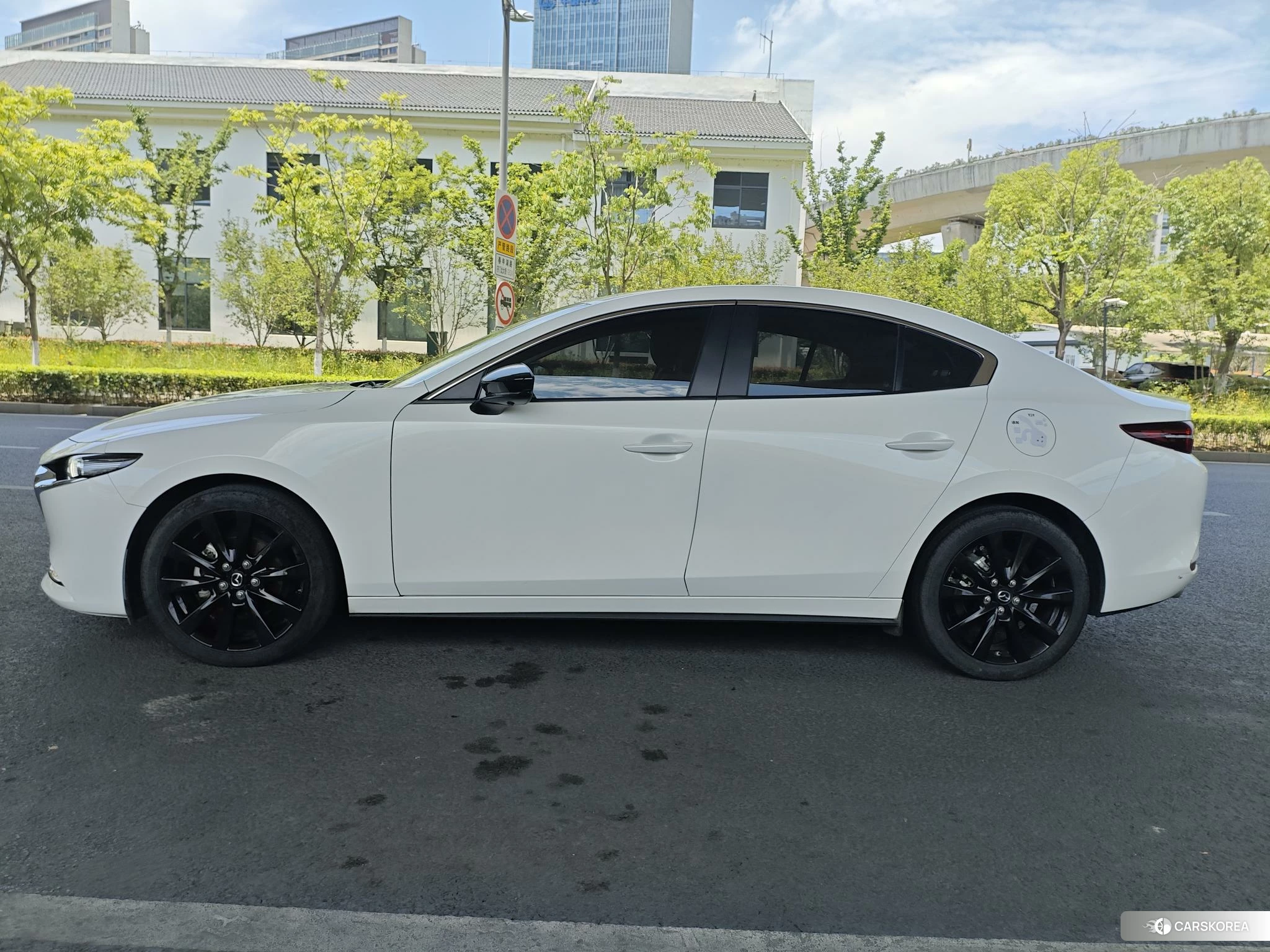 Mazda 3 Angkesaila 2022 Белый из Китая, фото 5