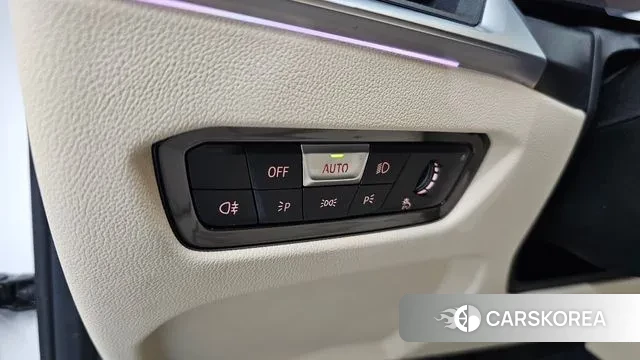 BMW 3 Series (G20) 2023 Белый из Кореи, фото 5