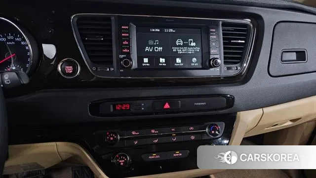 Kia The New Carnival 2019 Белый из Кореи, фото 5