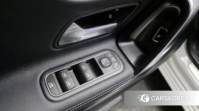 Mercedes-Benz A-Class W177 2022 Белый из Кореи, фото 5