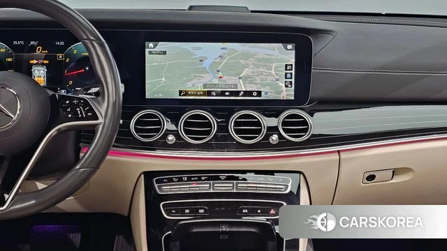 Mercedes-Benz E-Class W213 2021 Черный из Кореи, фото 5
