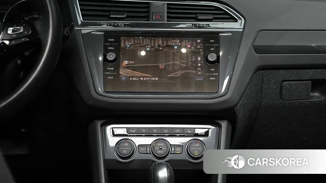 Volkswagen Tiguan second Generation 2020 Белый из Кореи, фото 5