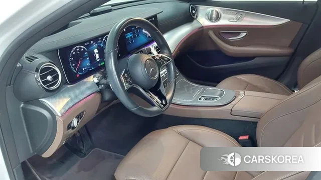 Mercedes-Benz E-Class W213 2021 Белый из Кореи, фото 5