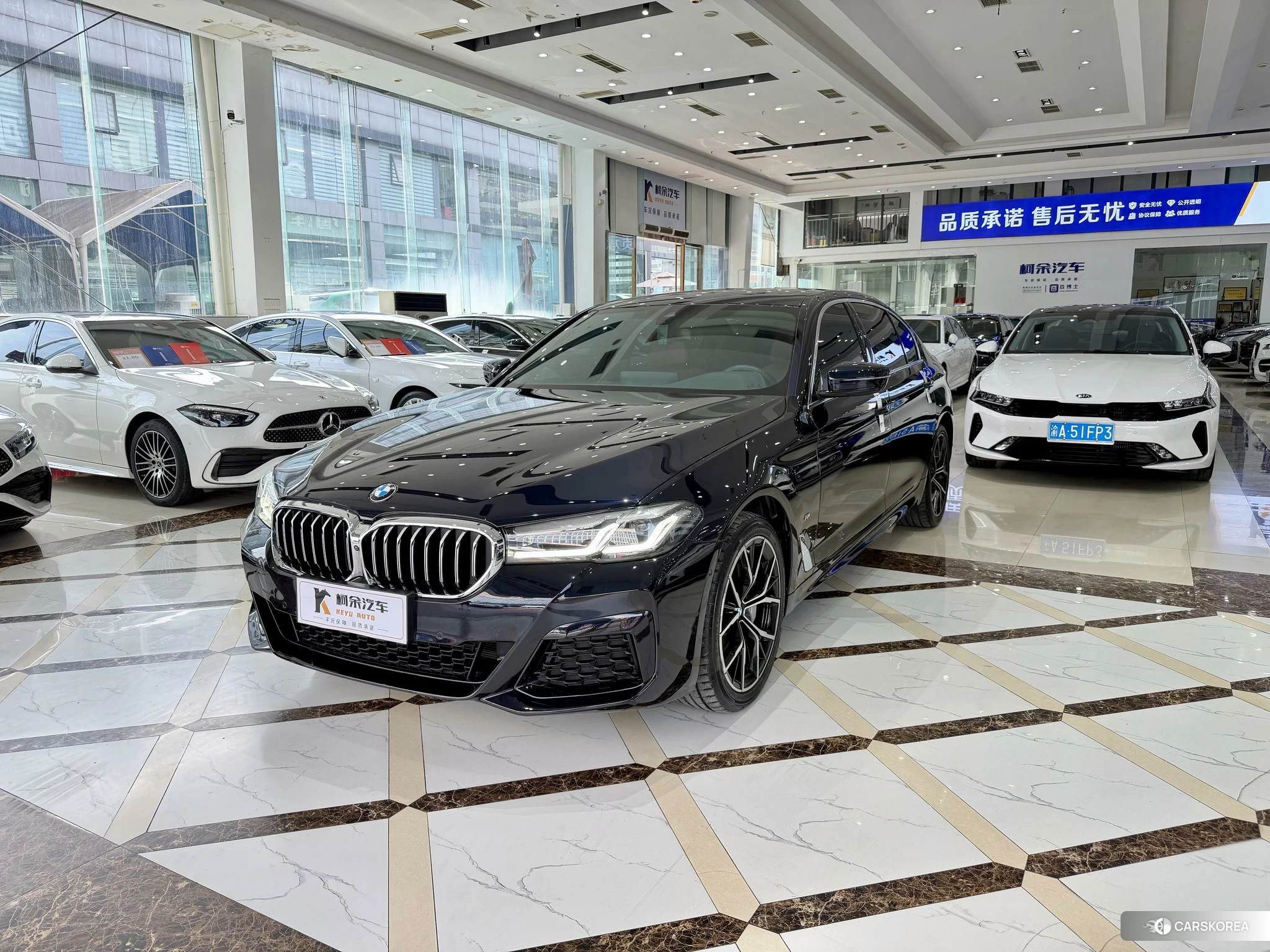 BMW 5 series 2021 Черный из Китая, фото 5