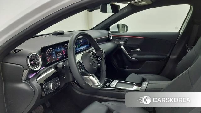 Mercedes-Benz A-Class W177 2025 Белый из Кореи, фото 5