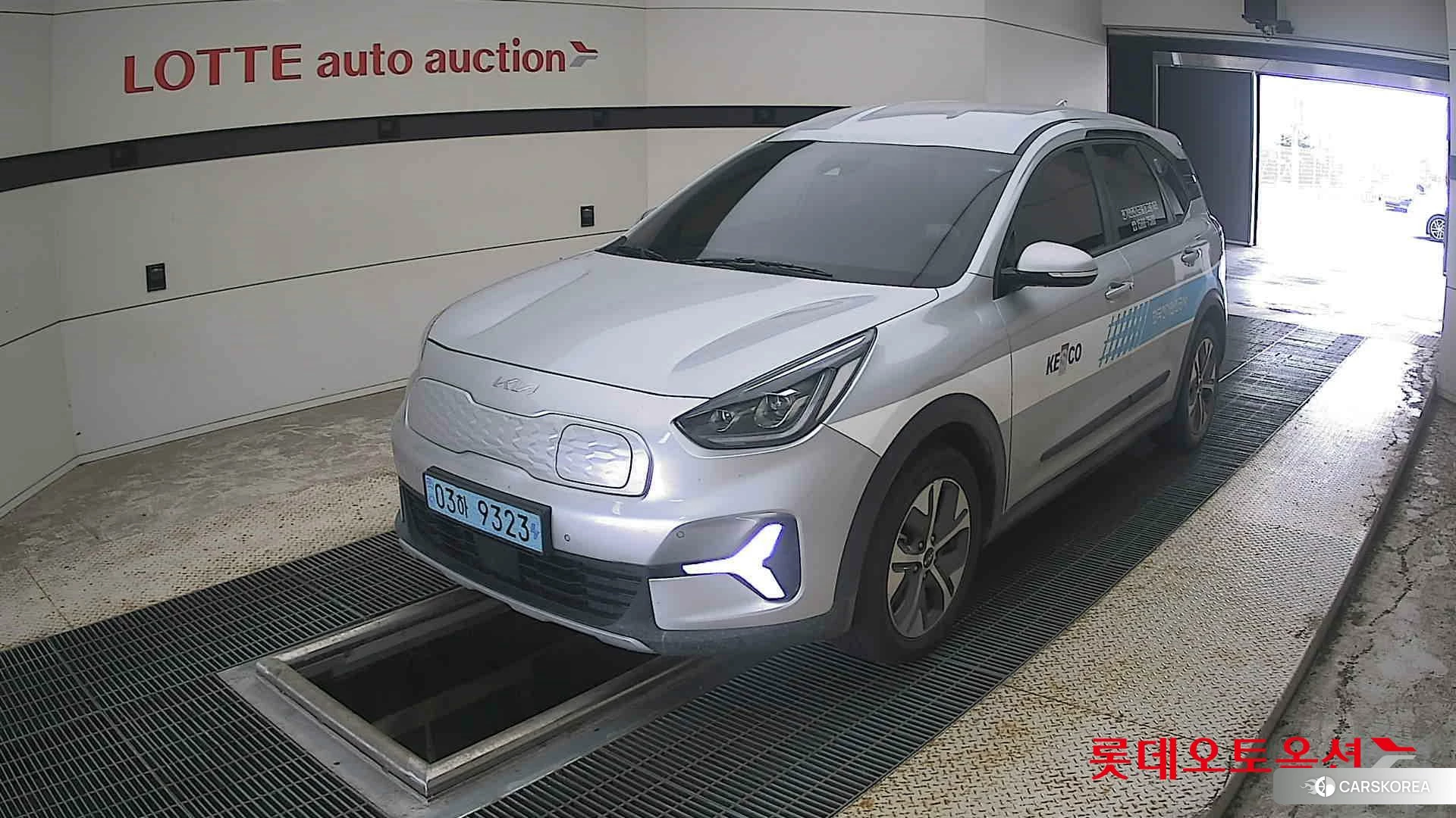 Kia Niro Plus 2023 Sparkling Silver из Кореи, фото 5