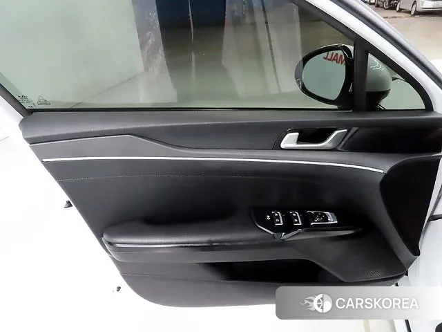 Kia K5 Hybrid 3rd Generation 2022 Белый из Кореи, фото 5