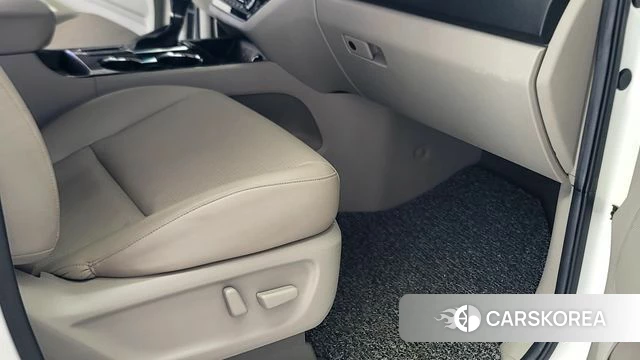 Kia The New Carnival 2018 Белый из Кореи, фото 5
