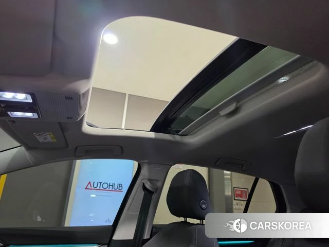 Volkswagen Golf 8th Generation 2023 Черный из Кореи, фото 5