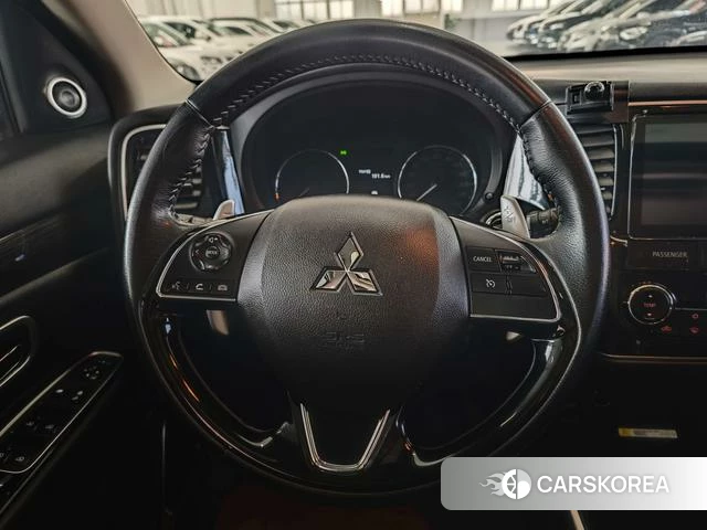Mitsubishi  Outlander 2020 Белый из Китая, фото 5
