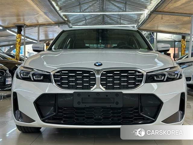 BMW 3 series 2024 Белый из Китая, фото 5