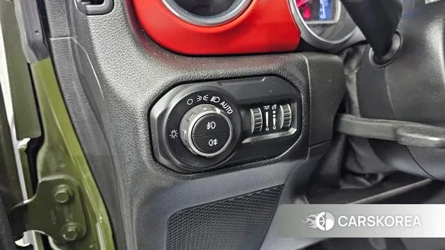 Jeep Wrangler (JL) 2020 Темно-зеленый из Кореи, фото 5