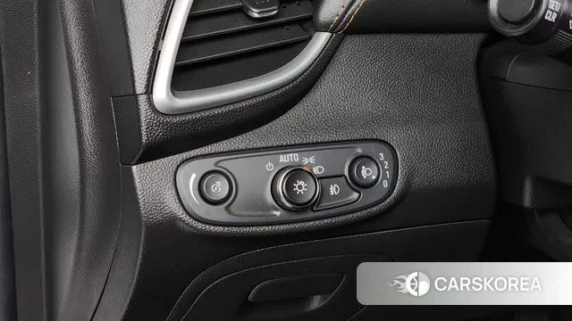 Chevrolet (GM Daewoo) The New Trax 2019 Белый из Кореи, фото 5