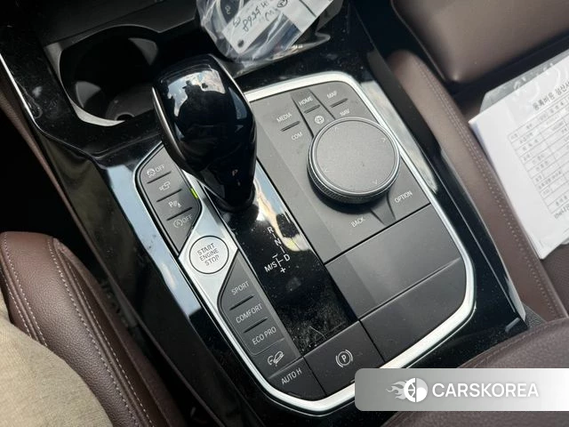 BMW X4 (G02) 2025 Небесно-голубой из Кореи, фото 5