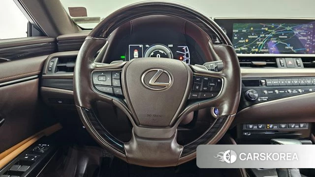 Lexus ES300h 7th generation 2018 Песочный из Кореи, фото 5