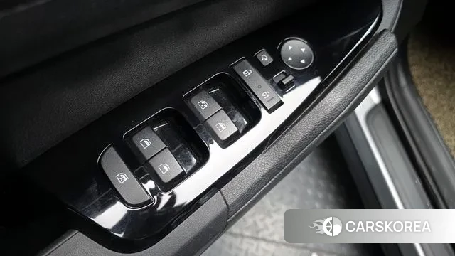 Kia Sportage 5th Generation 2021 Серебряный из Кореи, фото 5