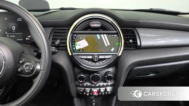 Mini Cooper 2021 Черный из Кореи, фото 5