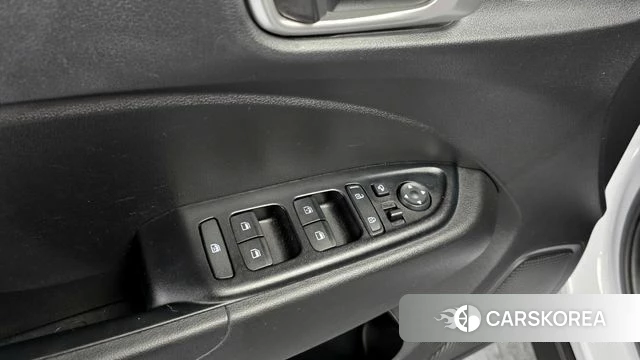 Hyundai Venue 2020 Белый из Кореи, фото 5