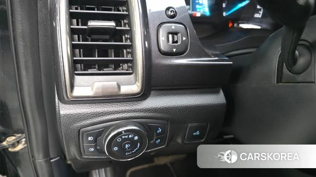 Ford Ranger 3rd Generation 2021 Черный из Кореи, фото 5