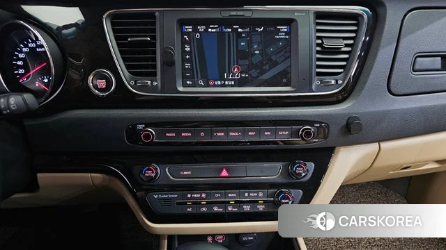 Kia The New Carnival 2018 Белый из Кореи, фото 5