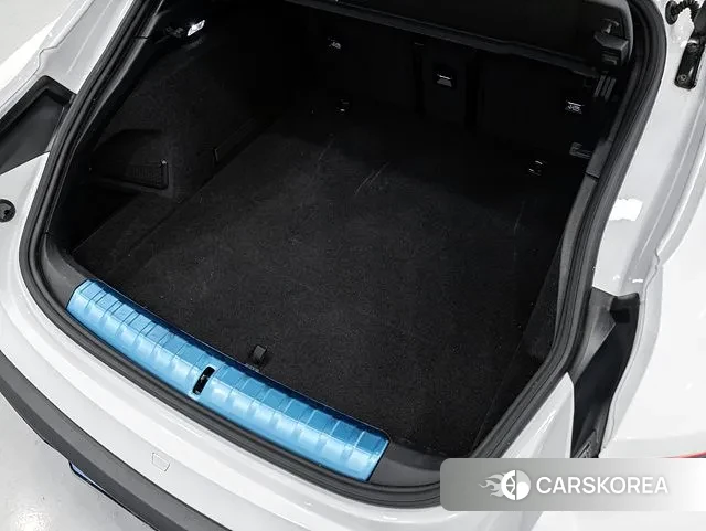 Porsche Taycan 2023 Белый из Кореи, фото 5