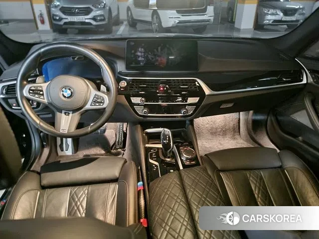 BMW 5 Series (G30) 2023 Черный из Кореи, фото 5