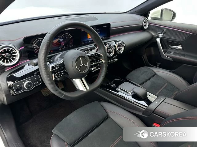 Mercedes-Benz Class A 2024 Белый из Китая, фото 5