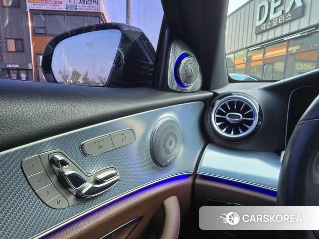 Mercedes-Benz E-Class W213 2020 Белый из Кореи, фото 5