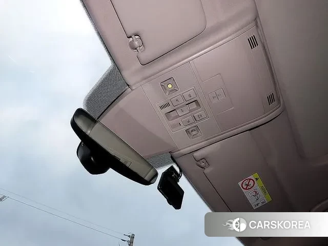 Volkswagen Tiguan Allspace 2023 Серебристо-серый из Кореи, фото 5