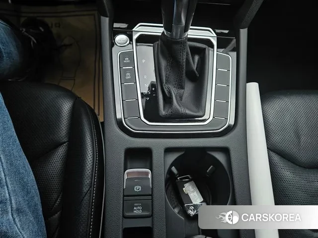 Volkswagen Arteon 2019 Серебристо-серый из Кореи, фото 5