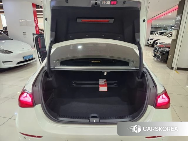 Mercedes-Benz E-Class W214 2024 Белый из Кореи, фото 5