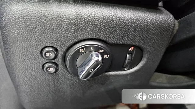 Mini Cooper Convertible 2018 Синий из Кореи, фото 5