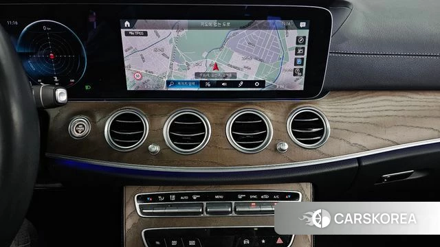 Mercedes-Benz E-Class W213 2021 Белый из Кореи, фото 5