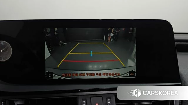 Lexus ES300h 7th generation 2022 Серебристо-серый из Кореи, фото 5
