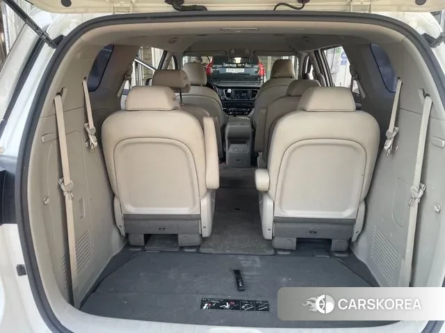 Kia The New Carnival 2018 Белый из Кореи, фото 5