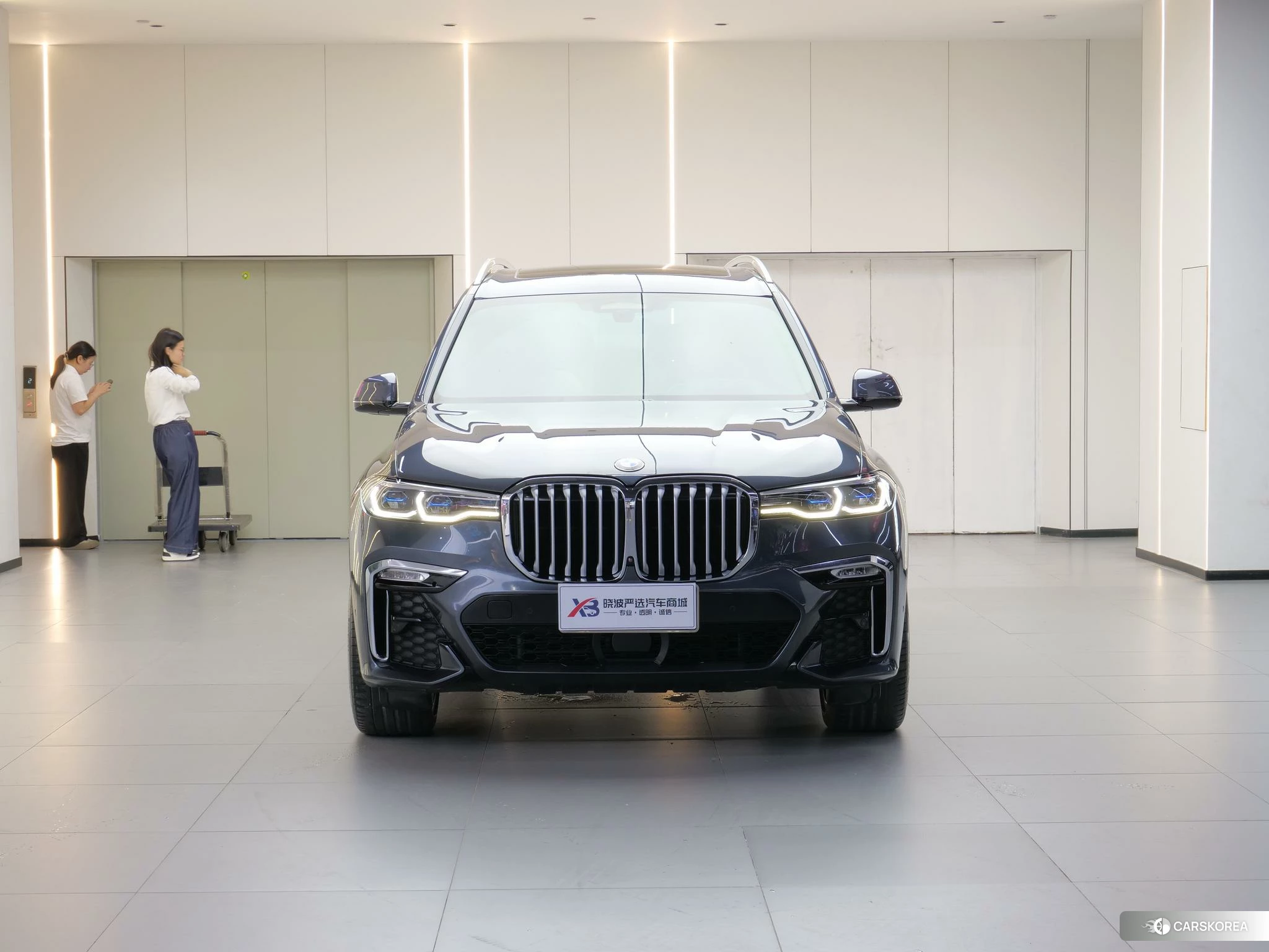 BMW X7 2020 Темно-серый из Китая, фото 5
