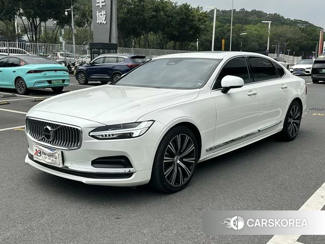 Volvo S90 2023 Белый из Китая, фото 5