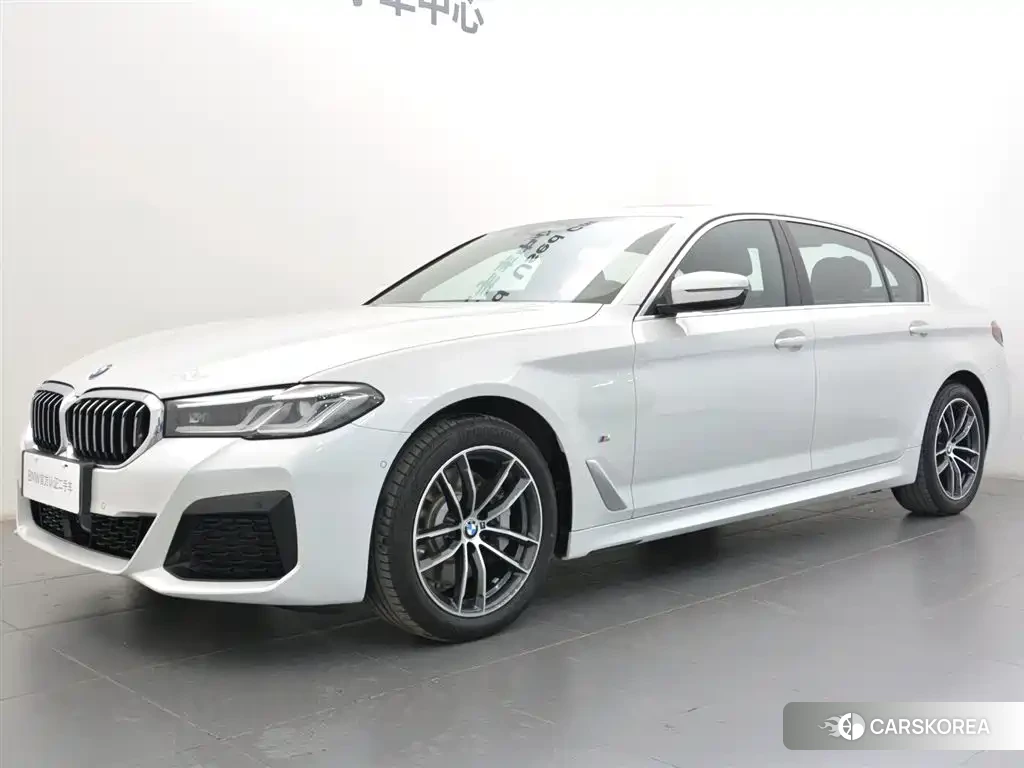 BMW 5 series 2023 Белый из Китая, фото 5